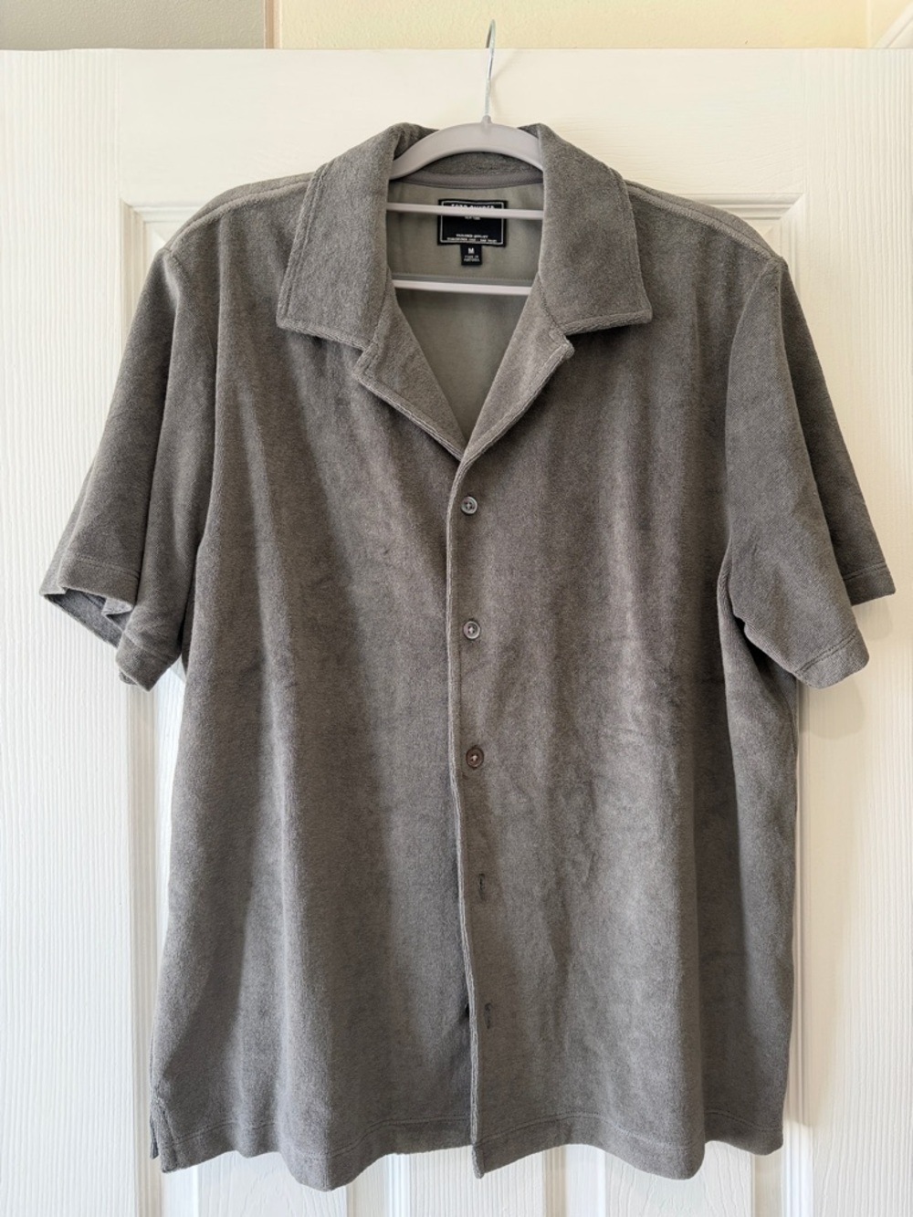 Men’s Todd Snyder Short Sleeve Button Down Shirt in size medium